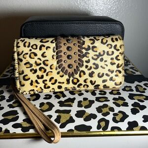 Trinity Ranch Edgy Cowhide Leopard Print Wallet NWOT